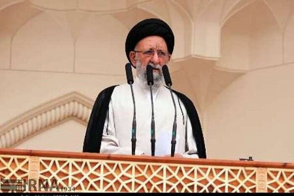 فریاد امام خمینی(ره) علیه کاپیتولاسیون، منشأ عزت ملت ایران بود