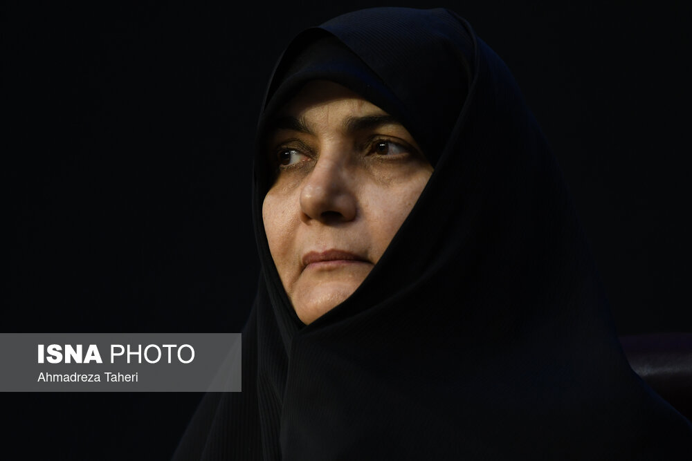 83 بانو در دولت به‌کار گرفته شده‌اند / زنان ما مستحق موقعیت‌های مدیریتی هستند
