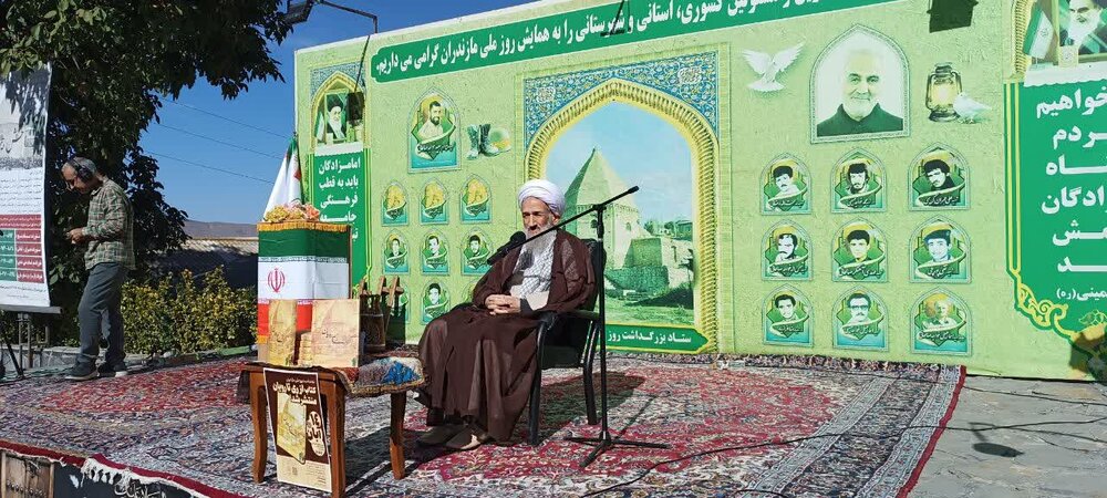 نماینده ولی فقیه در مازندران: ایرانیان با میل و رغبت دین اسلام را پذیرفتند