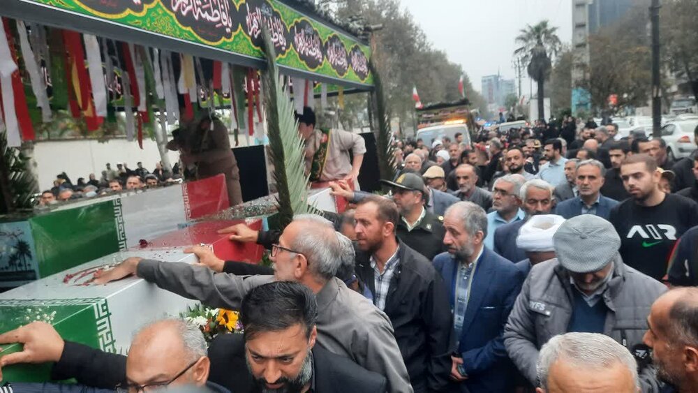 استقبال مردم آمل از پیکر 10 شهید گمنام
