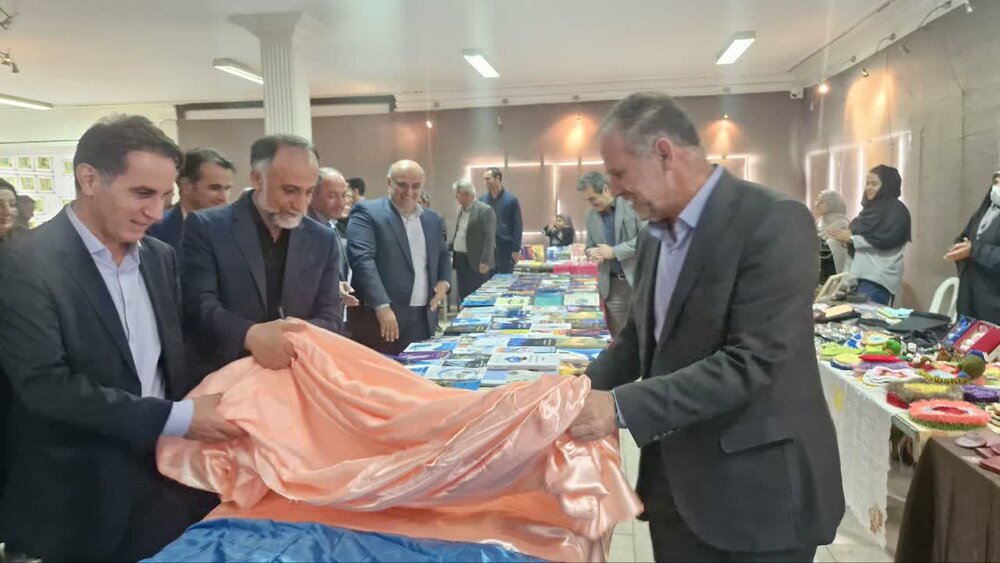رونمایی از 114 عنوان کتاب در شهرستان نور