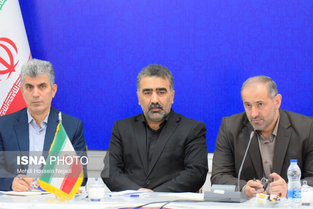بررسی مشکلات سرمایه‌گذاری در کشاورزی آستارا با حضور مدیران کل استانی