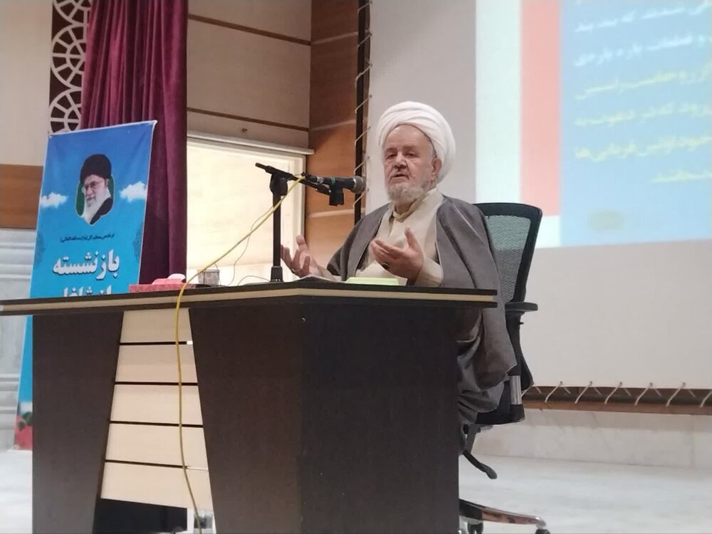 رئیس دفتر عقیدتی سیاسی فرمانده کل قوا: تلاش رژیم صهیونیستی برای هدف قرار دادن قدرت موشکی ایران و براندازی نظام است