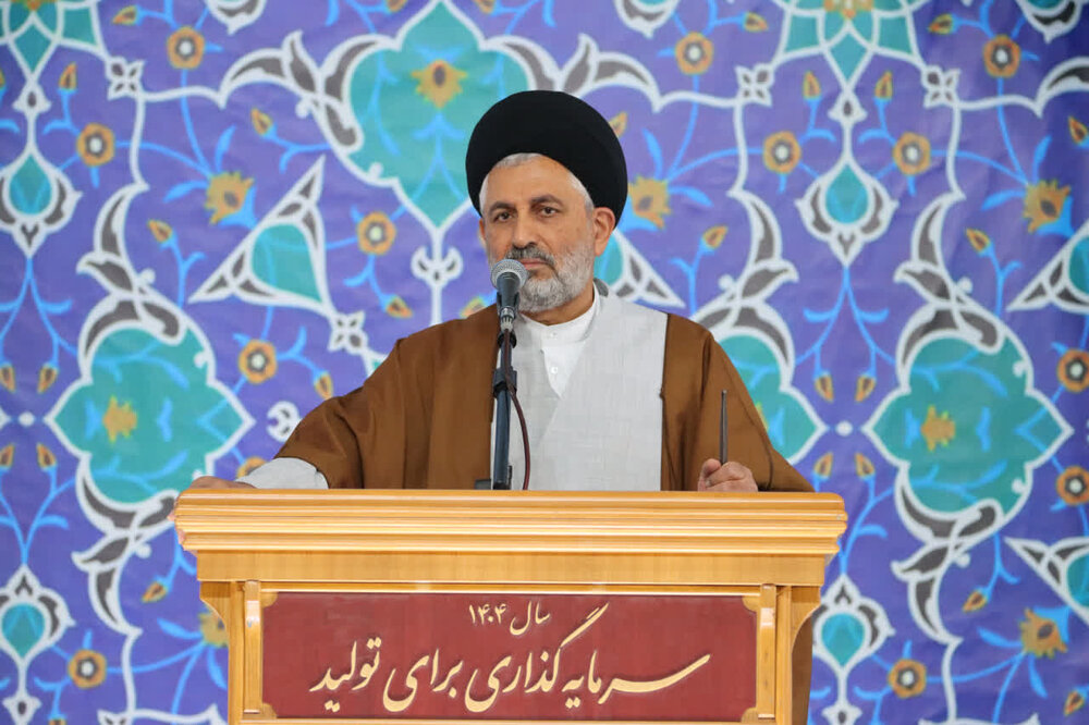 امام جمعه موقت ساری: شخصیت و اندیشه امام خمینی(ره) نباید به فراموشی سپرده شود