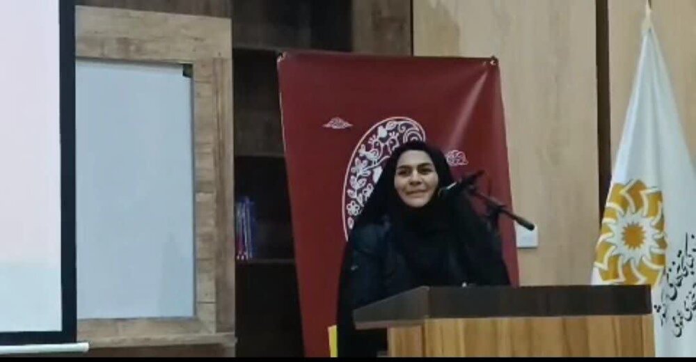 قائم‌شهر میزبان نخستین نشست ادبی «شعر مادر» با حضور شاعران مازندرانی