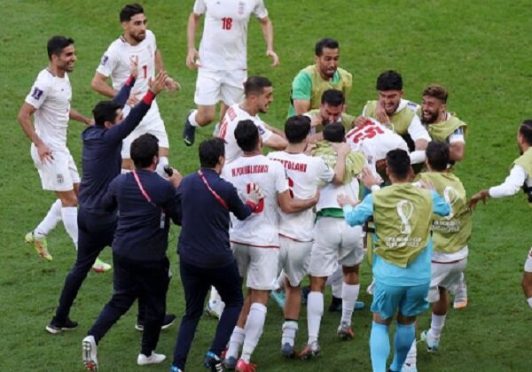 شادی مردم گیلان بعد از بُرد ایران مقابل ولز