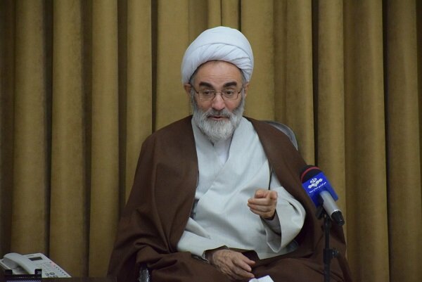دشمن به دنبال منفعل کردن نیروی انسانی جمهوری اسلامی است