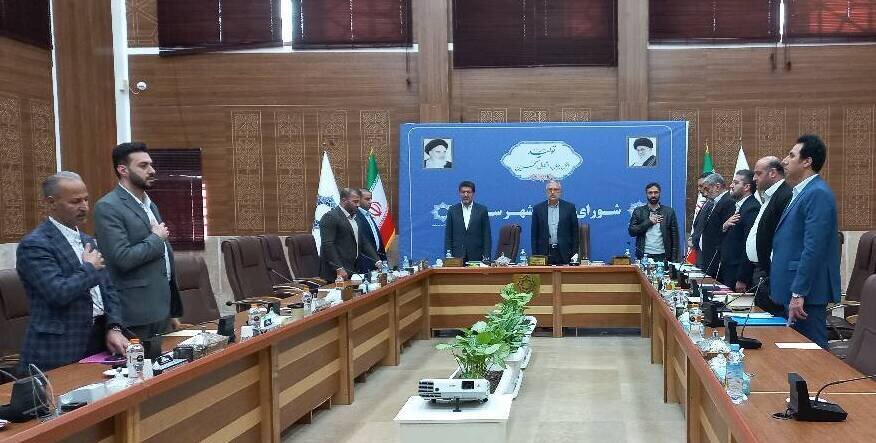 مدیریت دکه ها در ساری/ چراغ بوستان ها خاموش است