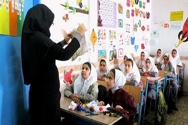 18 هزار معلم گلستانی حقوق آذر را براساس رتبه بندی دریافت می کنند