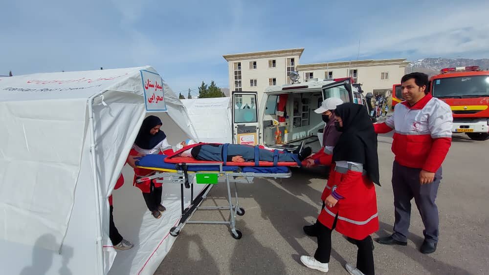 آموزش پناه گیری حین زلزله در 300 مدرسه گلستان برگزار شد