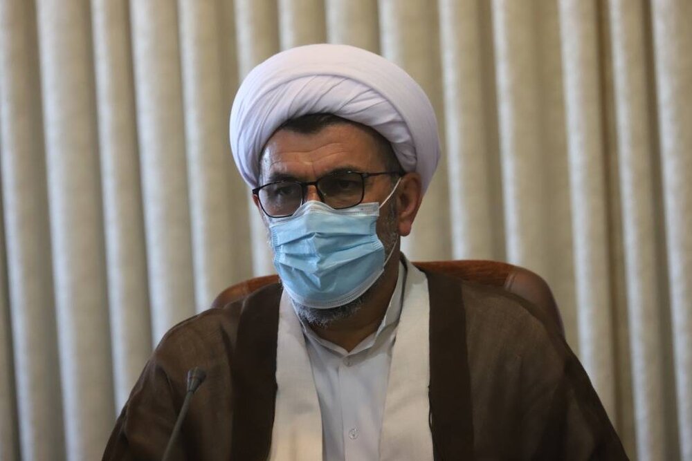 16 نفر از کادر درمان مازندران به برکت موقوفات عازم کربلا شدند