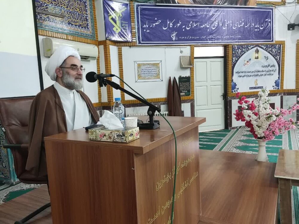 انسان هیچ وظیفه ای بالاتر از خودسازی ندارد