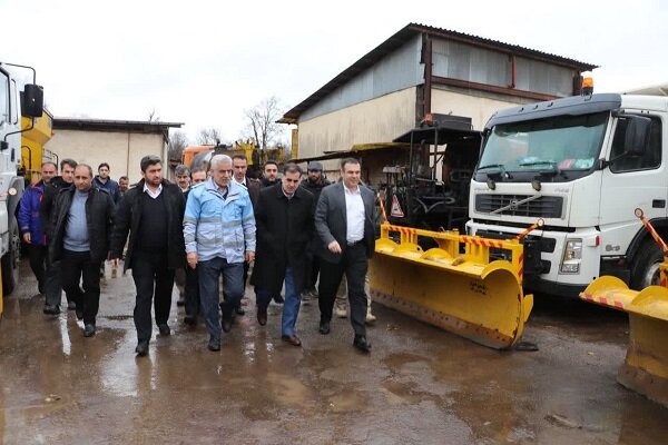 شهروندان و مسافران از تردد در محورهای کوهستانی گیلان خودداری کنند