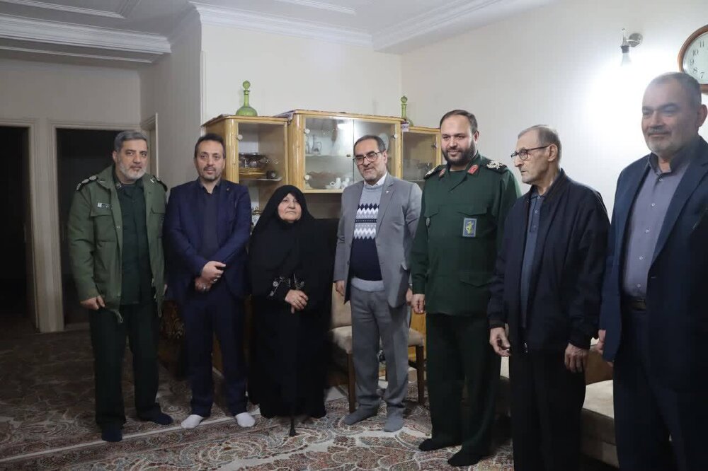 دیدار مسئولان سپاه کربلا با خانواده شهید حادثه هواپیمای اوکراینی