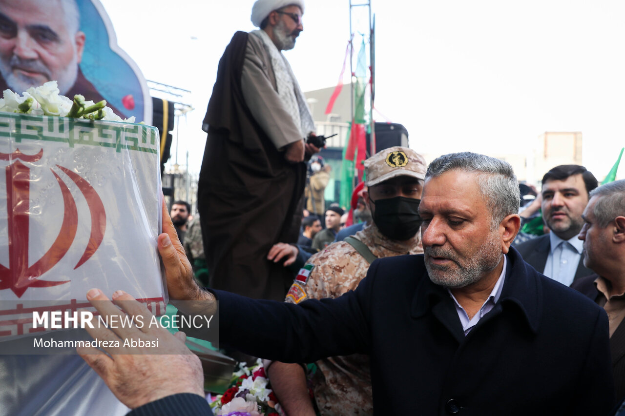 پیکر شهید تازه شناسایی شده گلستانی وارد پادگان نوده خاندوز شد