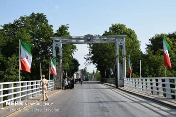 تکذیب توقف 20 روزه کامیون در گمرک