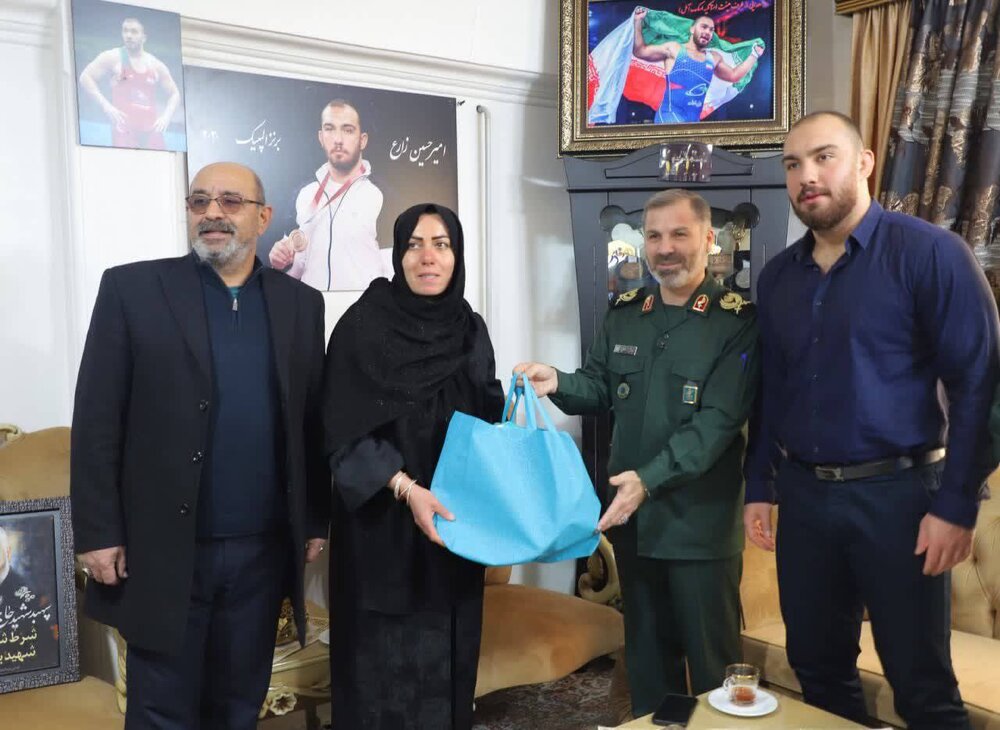 منش پهلوانی و اهتزاز پرچم جمهوری اسلامی جهاد است