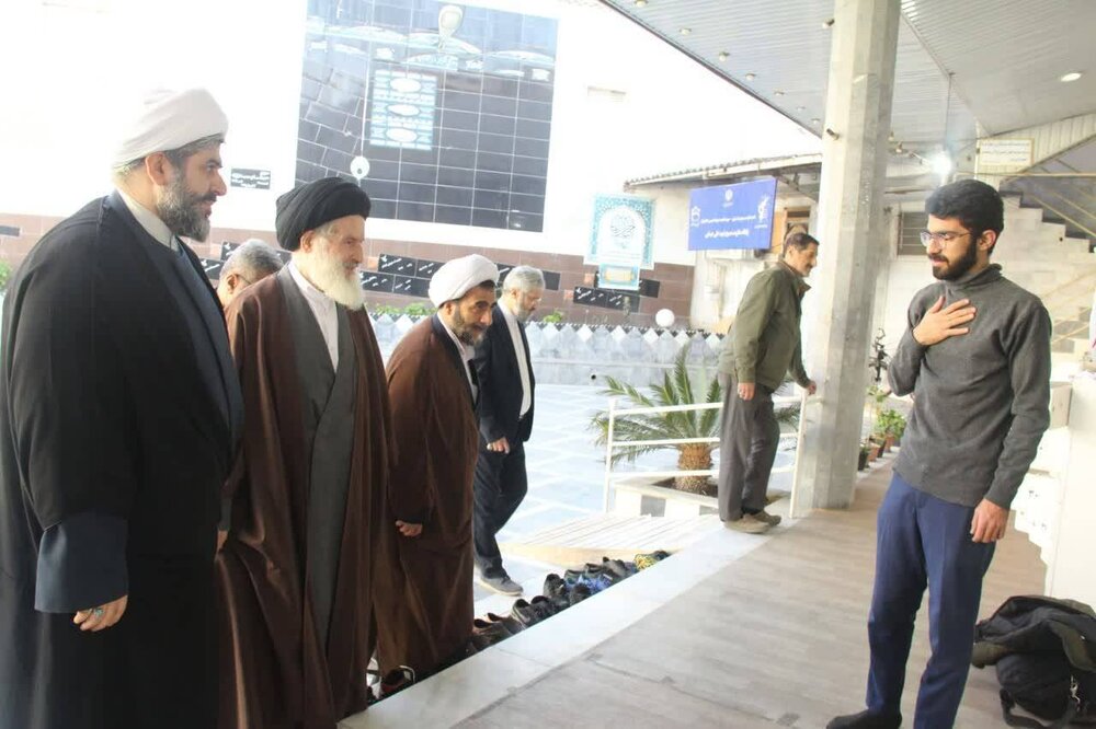 بازدید مسئولان از مراسم اعتکاف در ساری