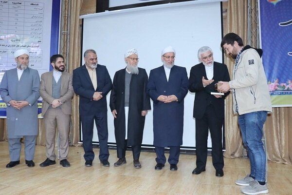 کلید یک واحد مسکونی تحویل خانواده 5 قلوهای گنبدی شد