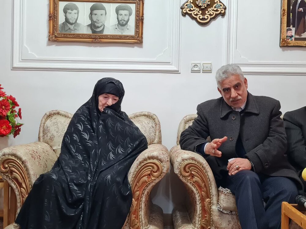 فرهنگ شهادت نسخه نجات بخش جامعه است
