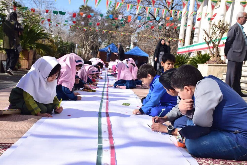 مسابقه نقاشی 44 متری در دانشگاه علوم کشاورزی گرگان برگزار شد