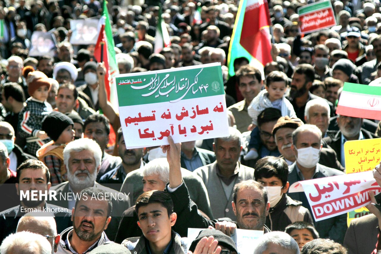 22 بهمن رفراندوم عظیم مردمی ایران است