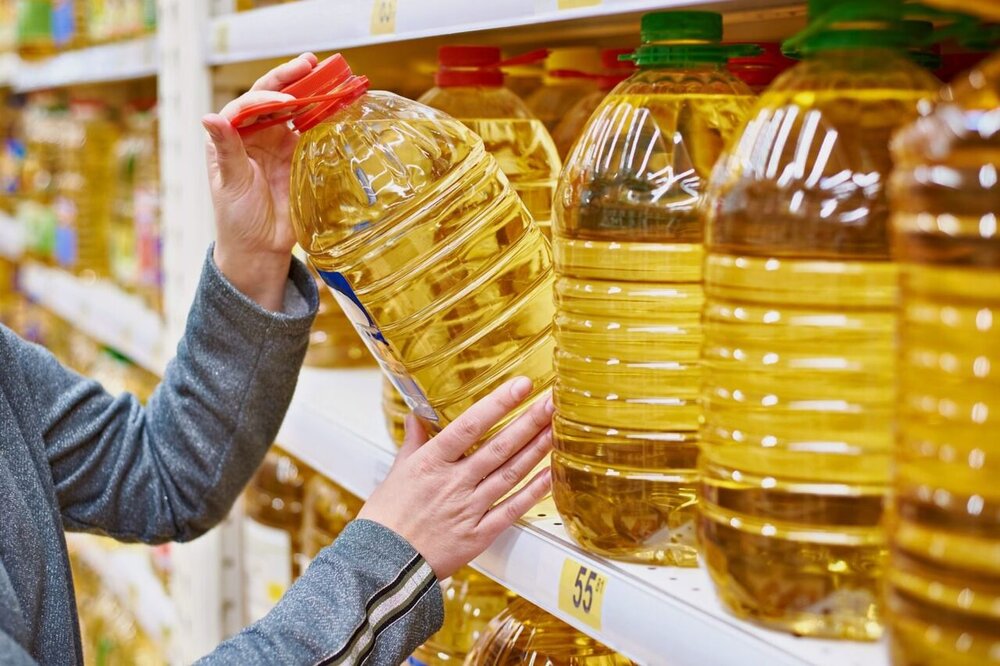 کشف 2500 لیتر روغن احتکاری در آق قلا
