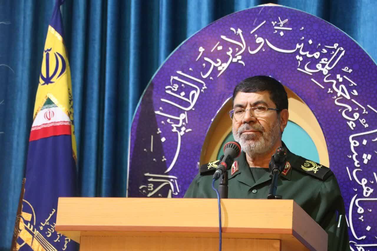 راهبرد اصلی رسانه ها معاند سو استفاده از شکاف بین نسلی است