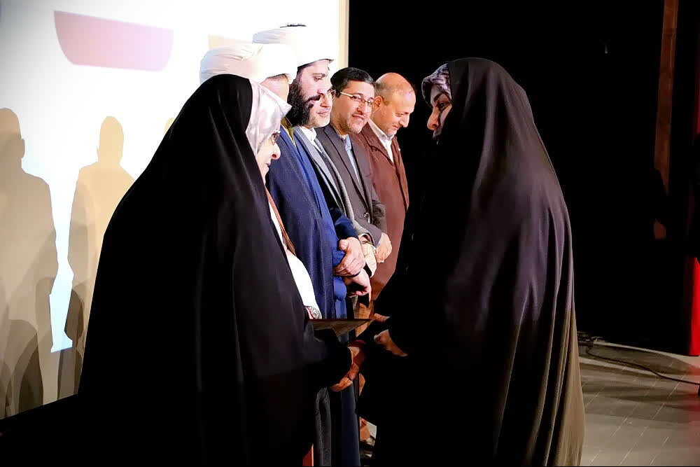 تجلیل از 30 فعال عرصه «احسان و نیکوکاری» در گیلان