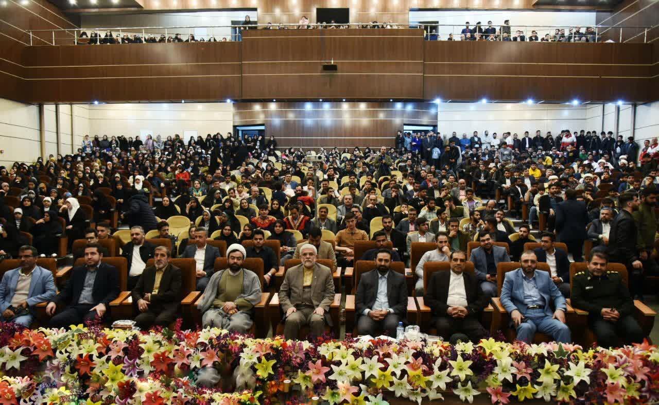سن مدیران در گلستان 10 سال جوان تر شده است