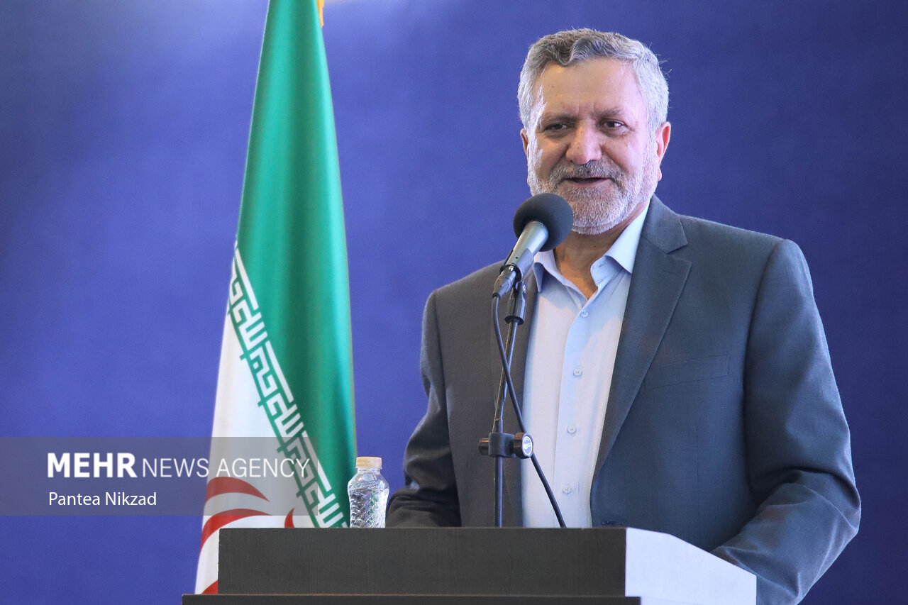 جهاد تبیین راه مبارزه با جنگ ترکیبی دشمنان است