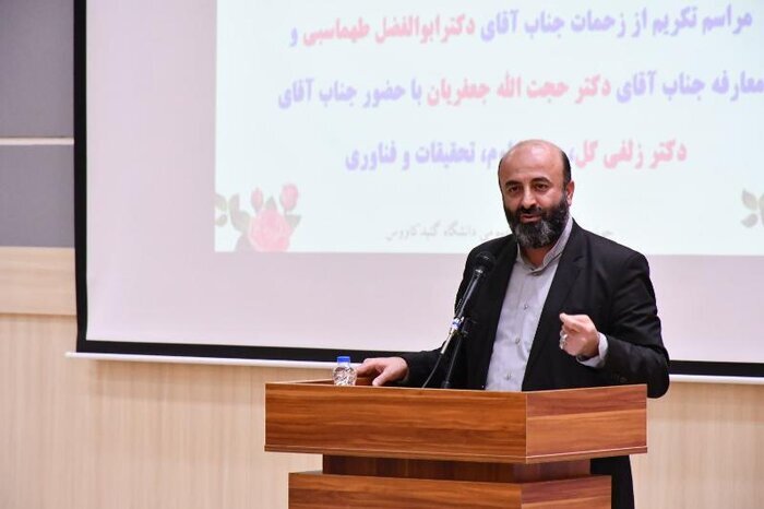 سیاست زدگی و سیاسی بازی در دانشگاه ها یک آفت است