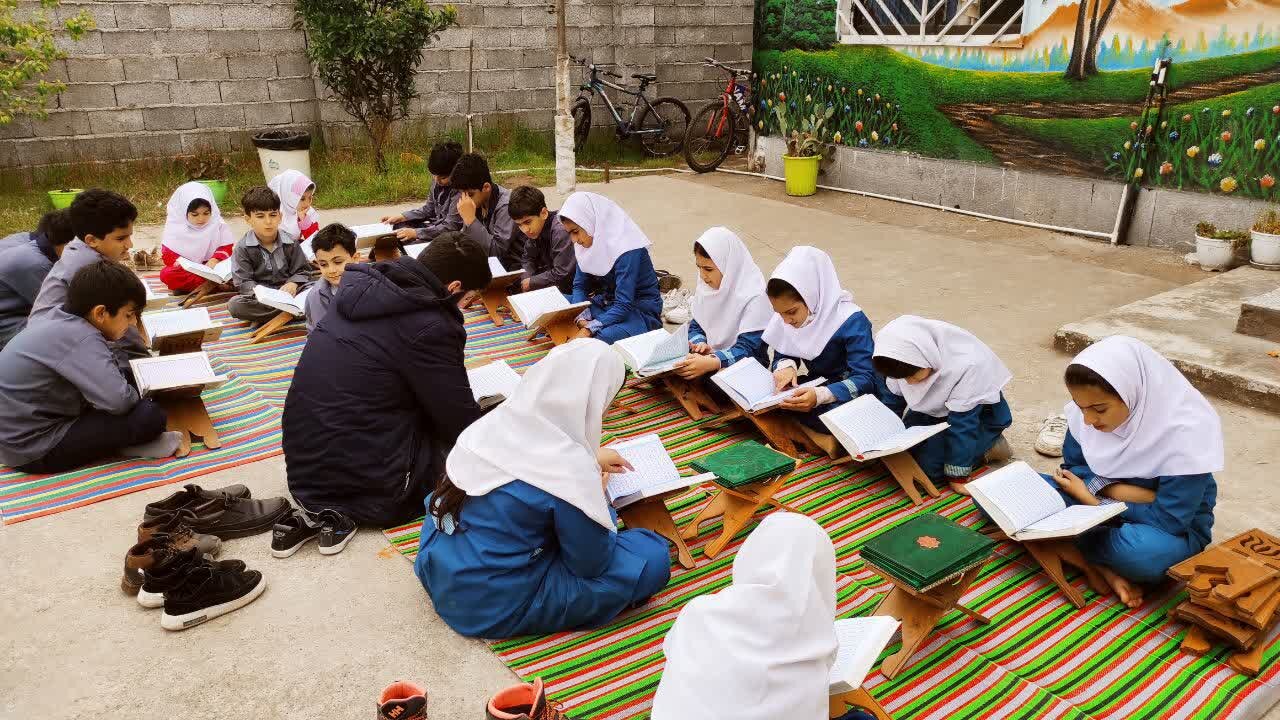 روایتی از عشق بازی دانش آموزان پوشلی با قرآن