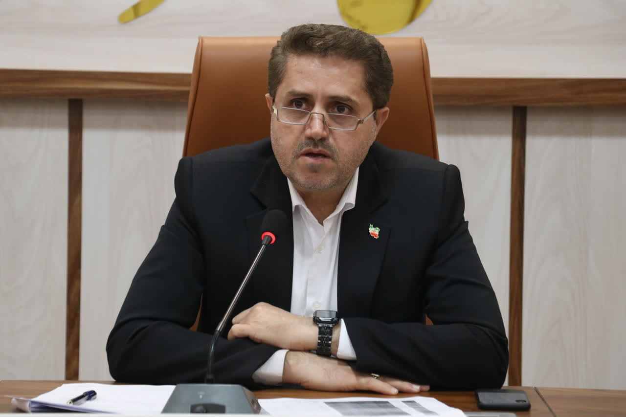 کارگران نقش اساسی در رشد تولید و تحقق شعار سال دارند