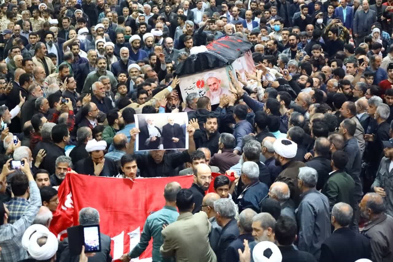 حضور رئیس سازمان انرژی اتمی در مراسم تشییع آیت الله سلیمانی
