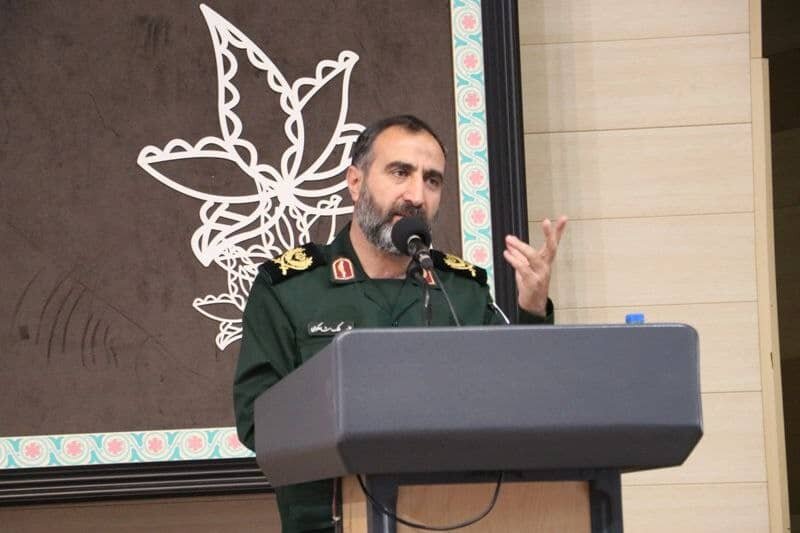 استکبار برای دودستگی و انشقاق در ایران فتنه انگیزی می کند