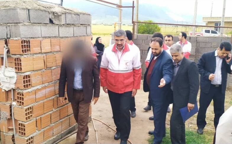 دیدار رئیس داوطلبان جمعیت هلال احمر کشور با خانواده چند معلول