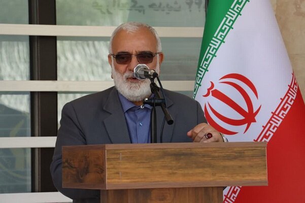 فلسفه شکل گیری انقلاب اسلامی نوکری برای مردم است