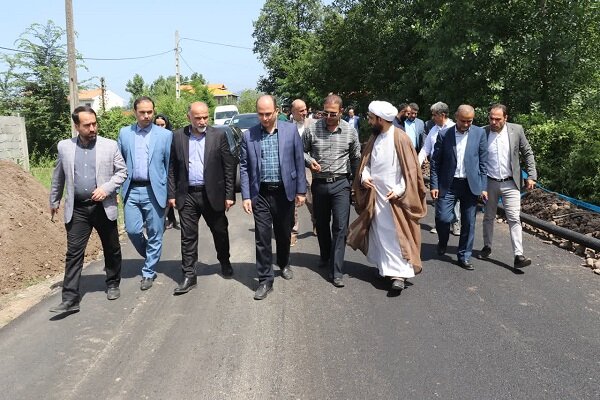 اجرای 5 کیلومتر آسفالت معابر روستای سراوان