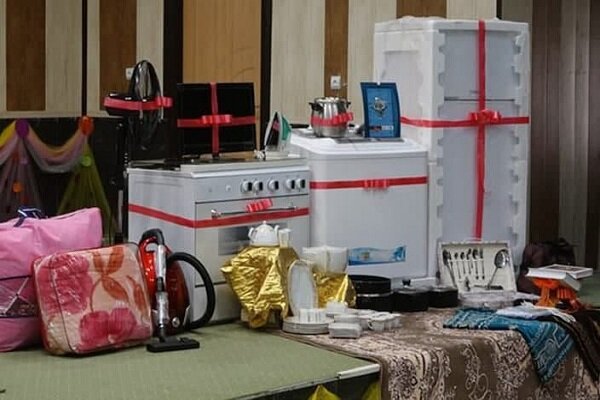 35 سری جهیزیه به نوعروسان گلستانی اهدا شد