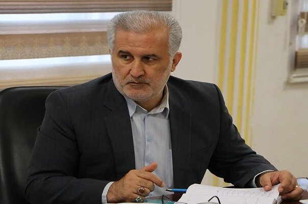 انجام فعالیت های کتاب محور برای ارائه آموزه ها به دانش آموزان
