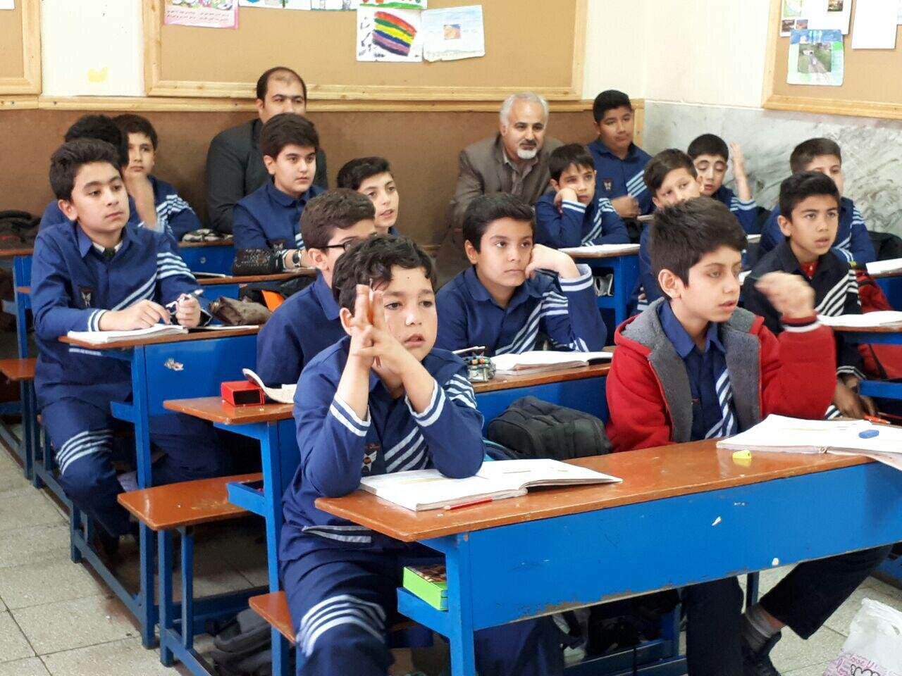 اجرای طرح «مدرسه کانون تربیت محله» در مازندران