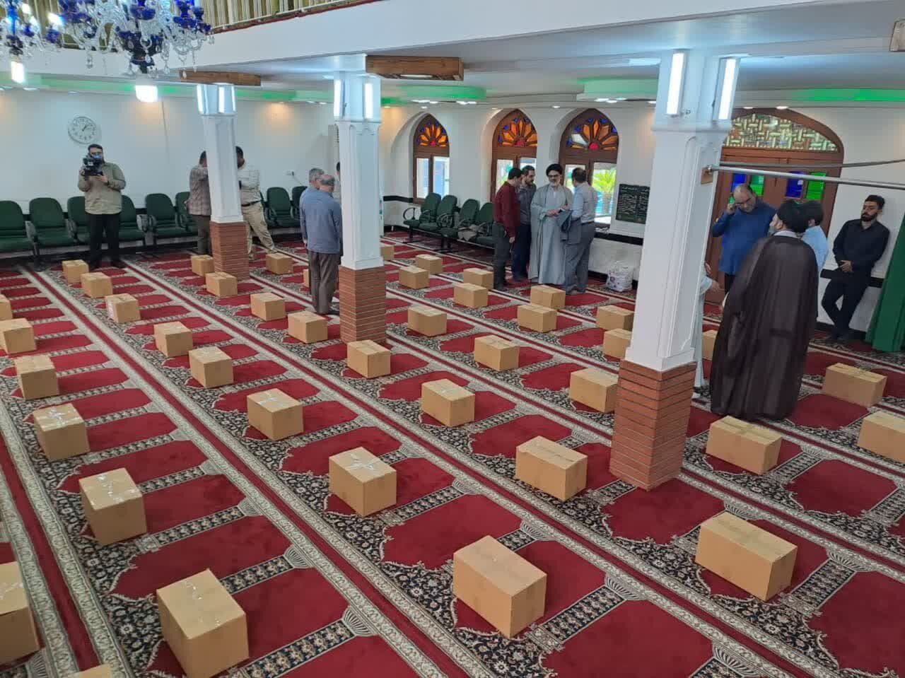 توزیع 1700 بسته معیشتی در قرار دوازدهم اوقاف گیلان