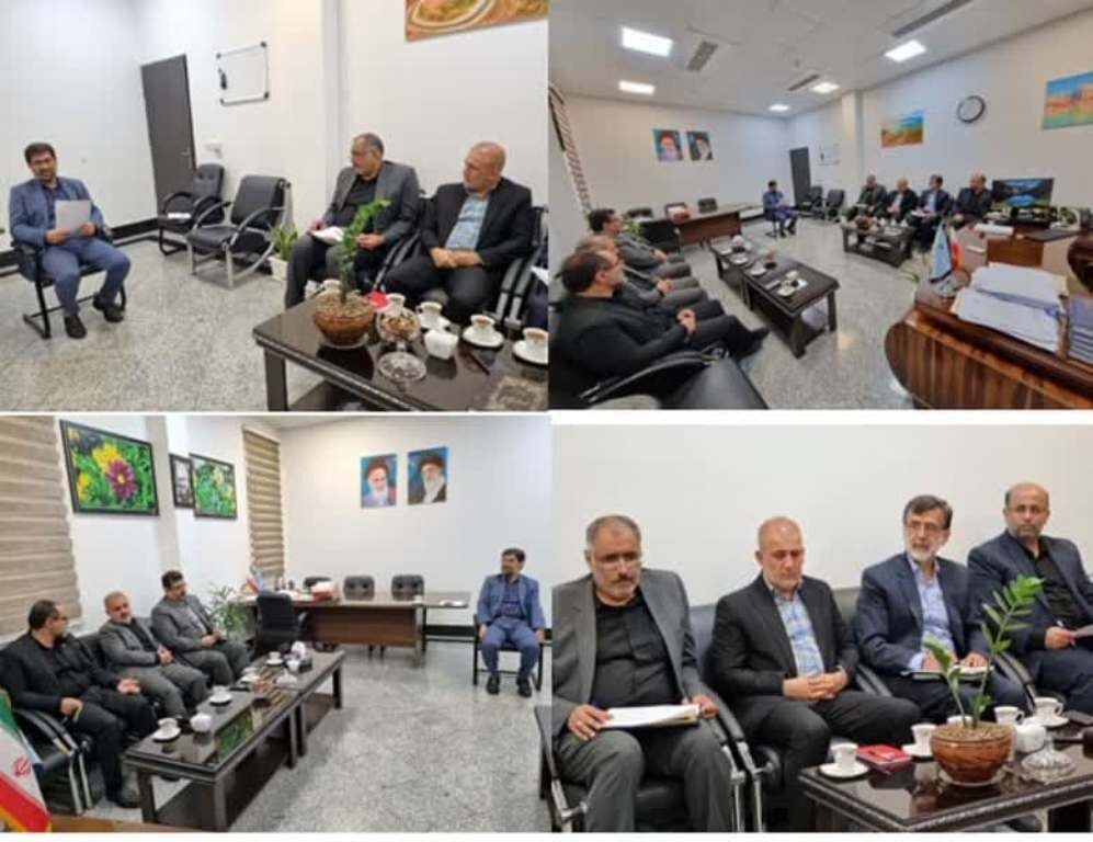 فرهنگ تکریم خانواده شهدا در جامعه نهادینه شود