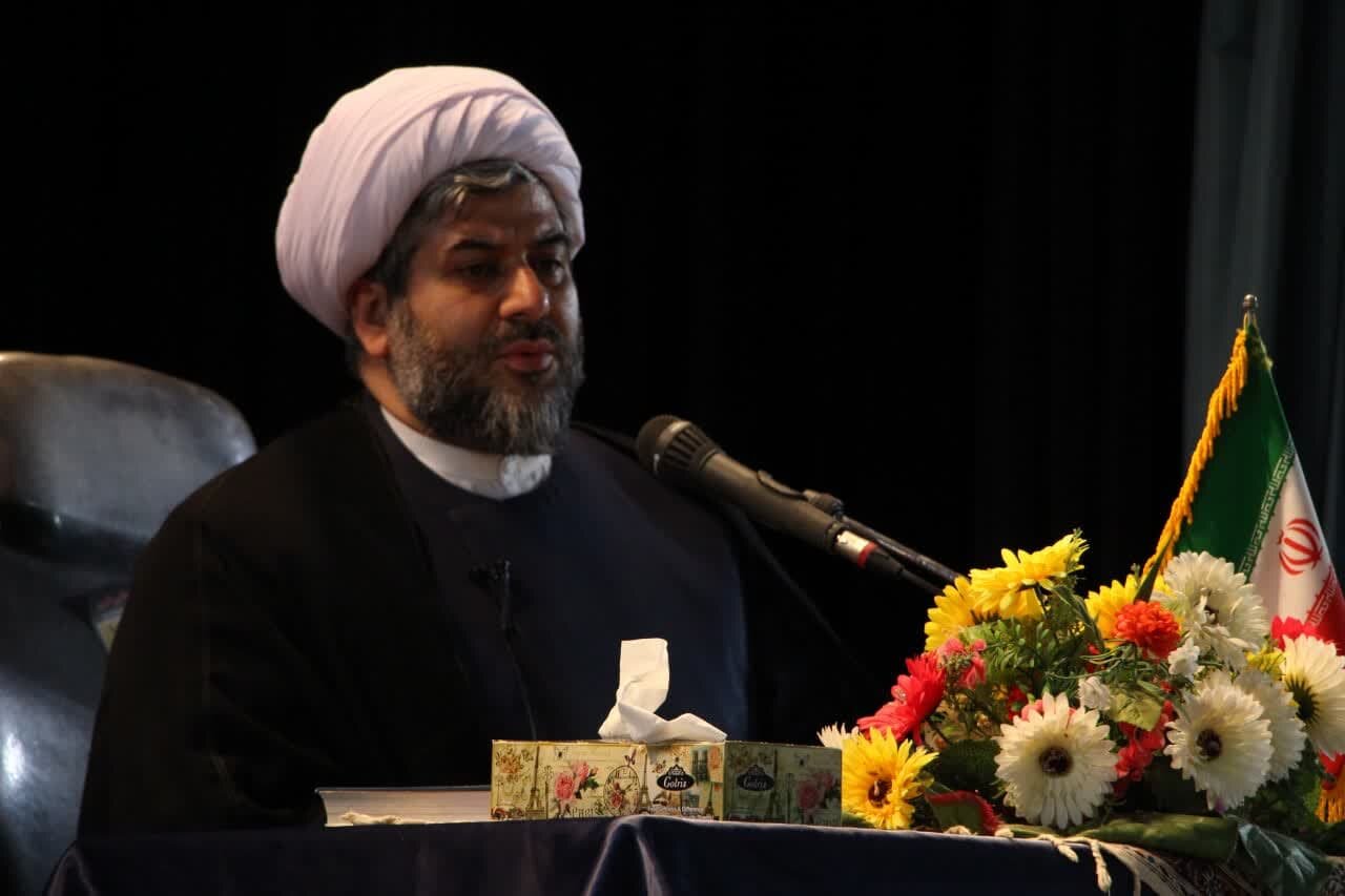 عهد بستم مدال طلا را به حرم امام رضا (ع) اهدا کنم