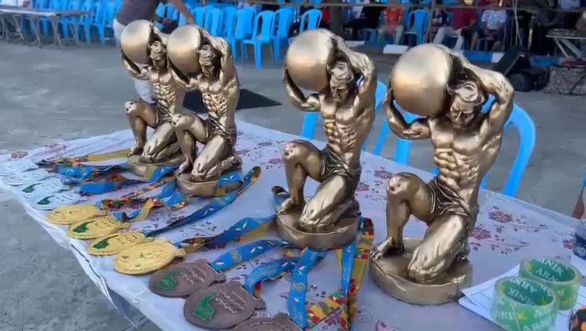 مسابقات قوی‌ترین مردان گیلان در تالش برگزار شد