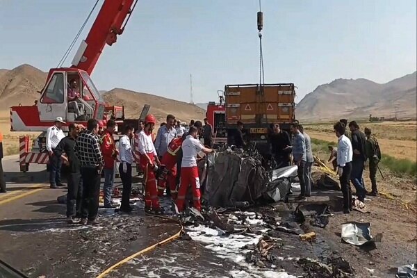 امداد رسانی به حادثه تصادف اتوبوس در سوادکوه