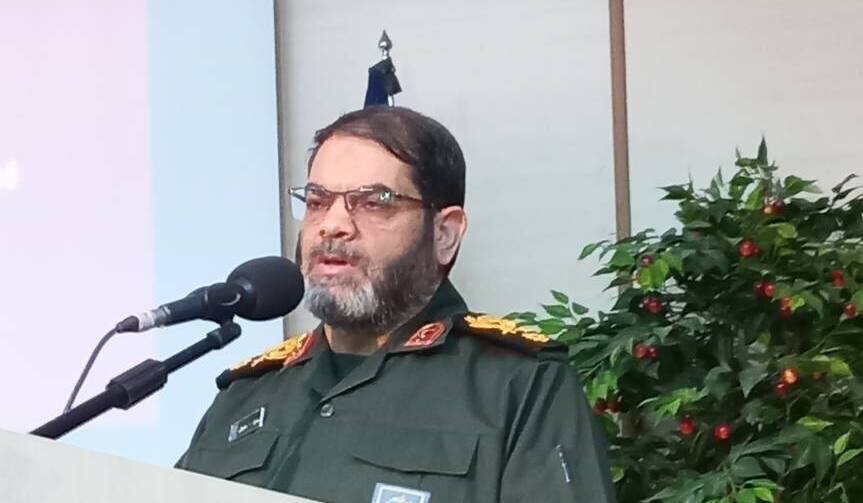 منطق عاشورایی جنگ نابرابر را به دفاع مقدس تبدیل کرد