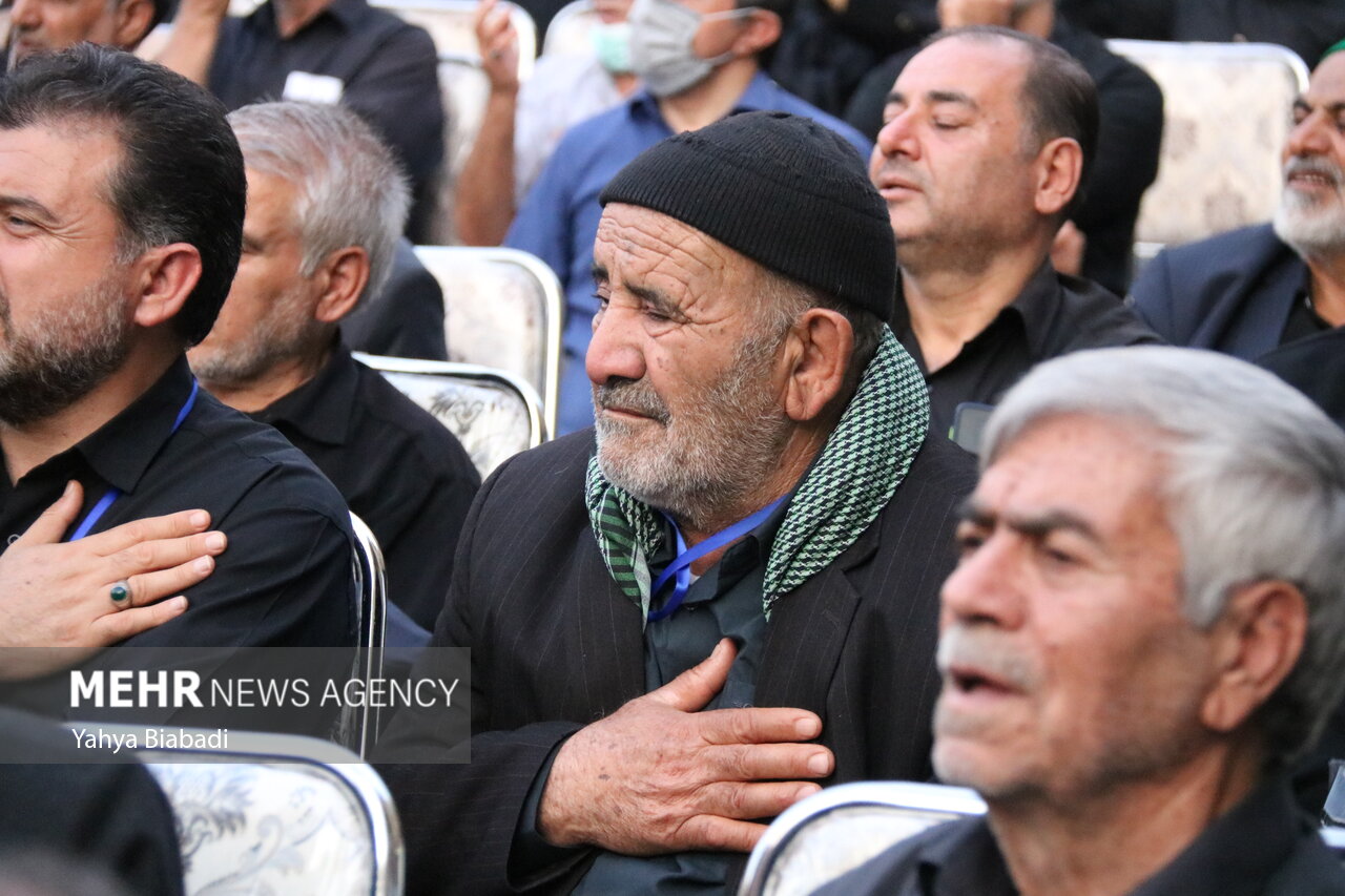 اجلاس پیرغلامان حسینی الگوشناسی می‌کند