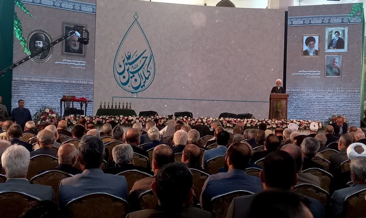 انقلاب اسلامی سر منشاء تحولات در منطقه و جهان است
